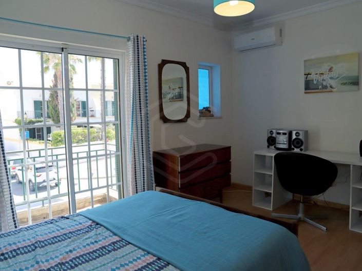 Image No.14-3 Bed House for sale