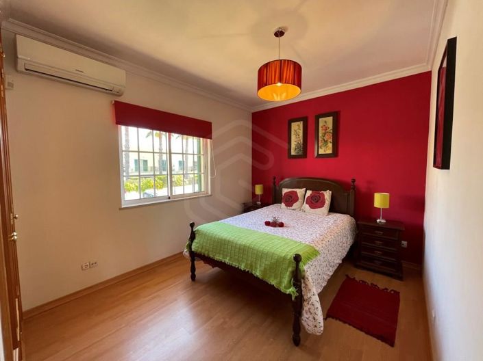 Image No.15-3 Bed House for sale