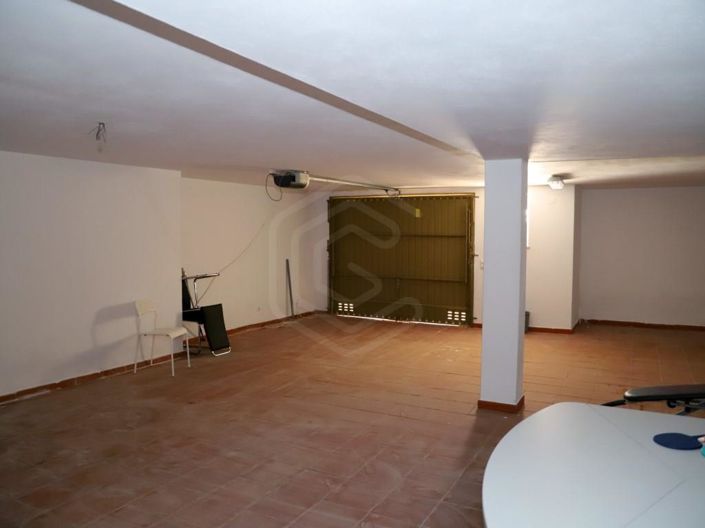 Image No.20-3 Bed House for sale