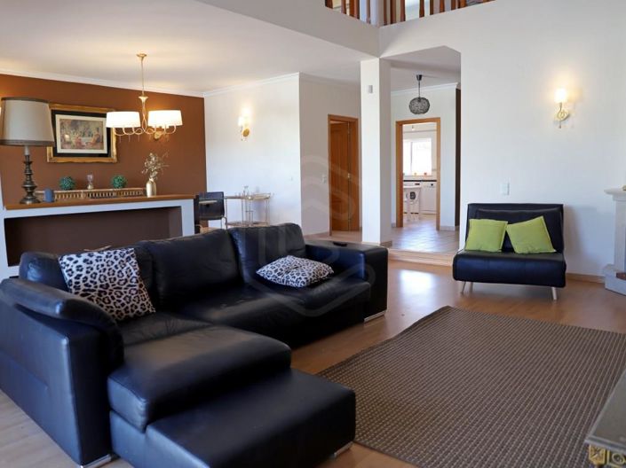 Image No.7-3 Bed House for sale