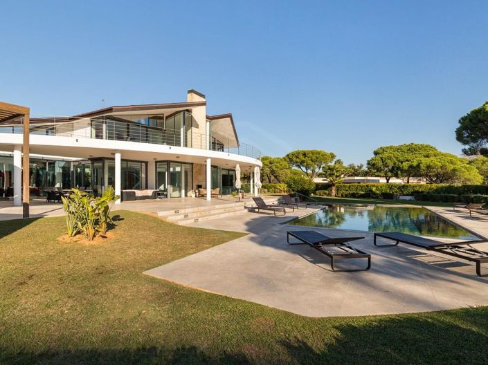Image No.1-5 Bed House for sale