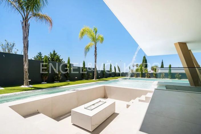 Image No.50-5 Bed House for sale