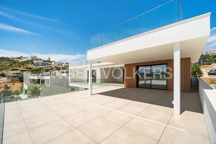 Image No.52-4 Bed House for sale