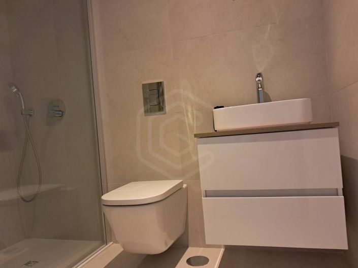 Image No.16-2 Bed Apartment for sale