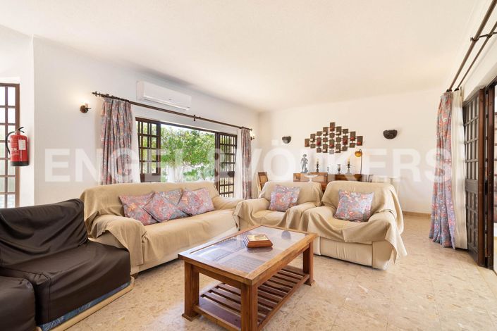 Image No.10-4 Bed House for sale