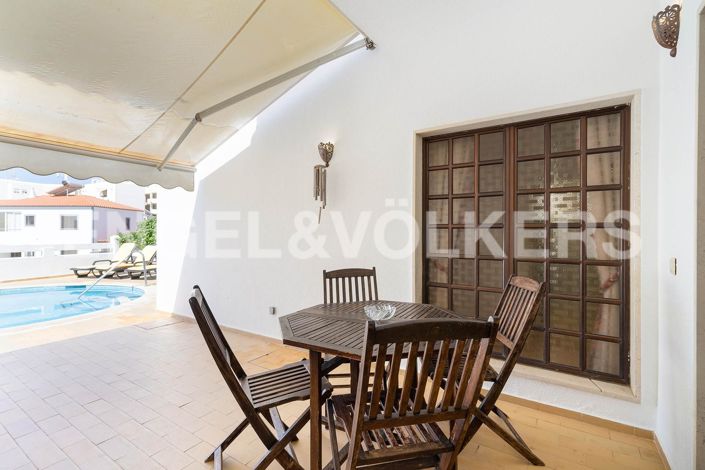 Image No.9-4 Bed House for sale