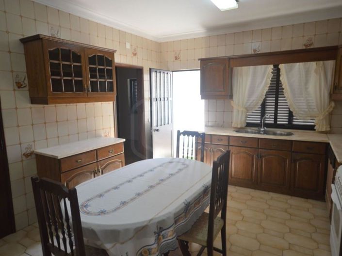 Image No.29-4 Bed House for sale