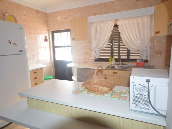 Image No.30-4 Bed House for sale