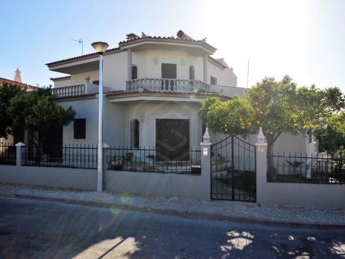 Image No.4-4 Bed House for sale