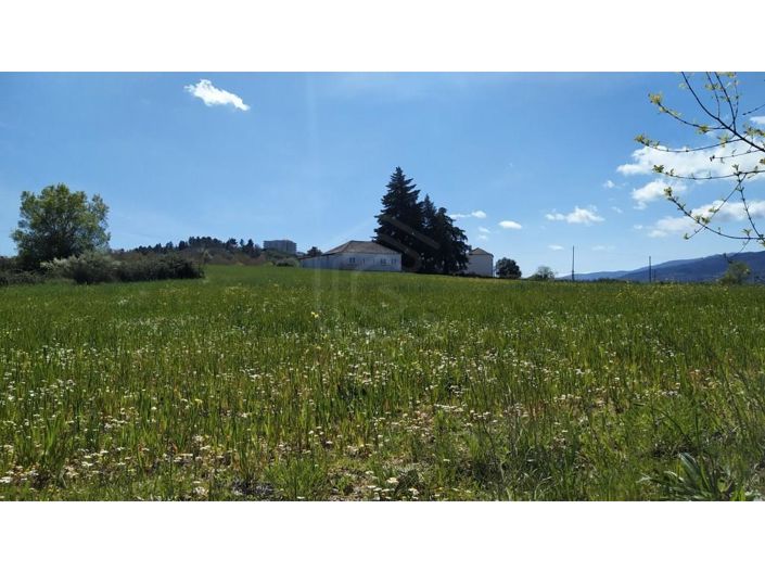 Image No.8-6 Bed House for sale