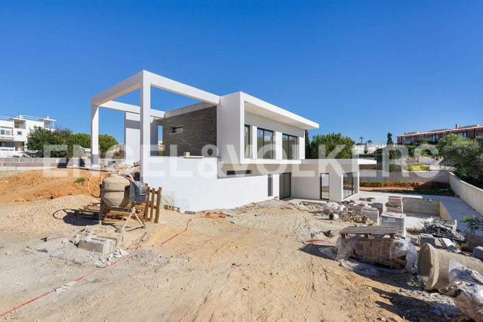 Image No.3-3 Bed House for sale