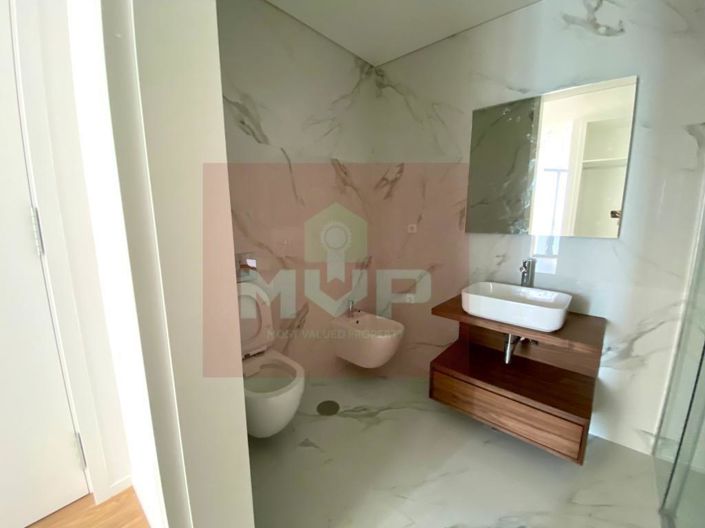 Image No.25-2 Bed Apartment for sale