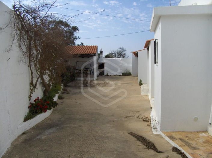 Image No.11-4 Bed House for sale