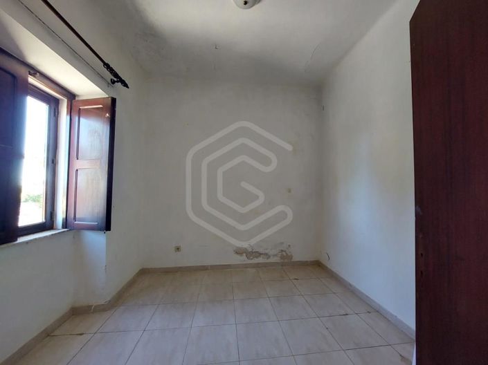 Image No.18-4 Bed House for sale