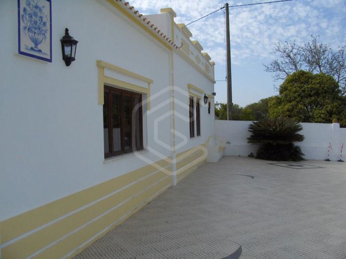 Image No.7-4 Bed House for sale