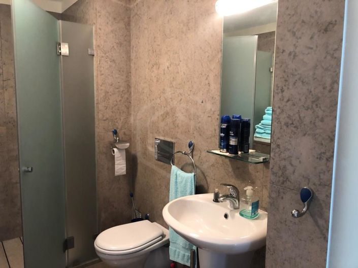 Image No.32-4 Bed House for sale