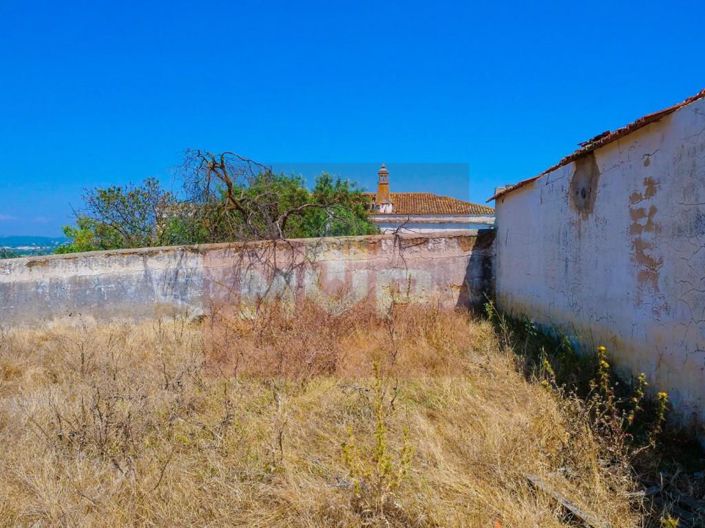 Image No.11-13 Bed House for sale