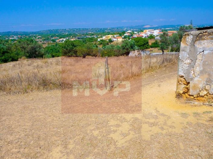 Image No.16-13 Bed House for sale