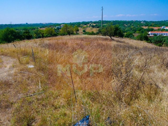 Image No.17-13 Bed House for sale