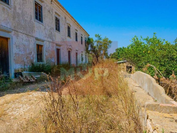 Image No.8-13 Bed House for sale