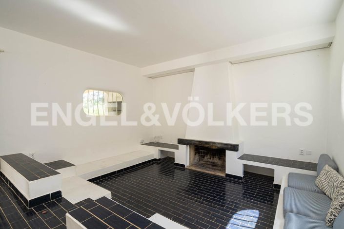 Image No.11-5 Bed House for sale