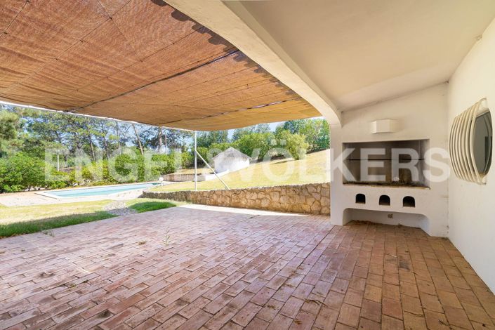 Image No.5-5 Bed House for sale