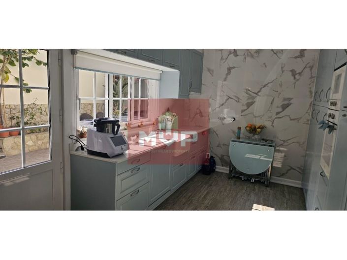 Image No.12-3 Bed House for sale