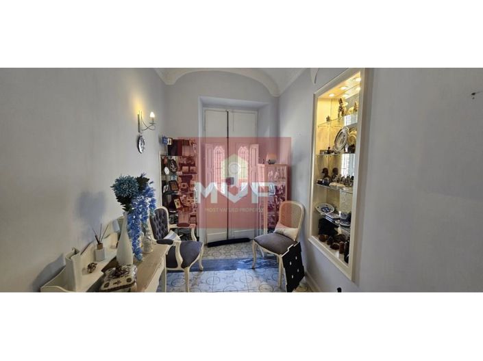 Image No.20-3 Bed House for sale