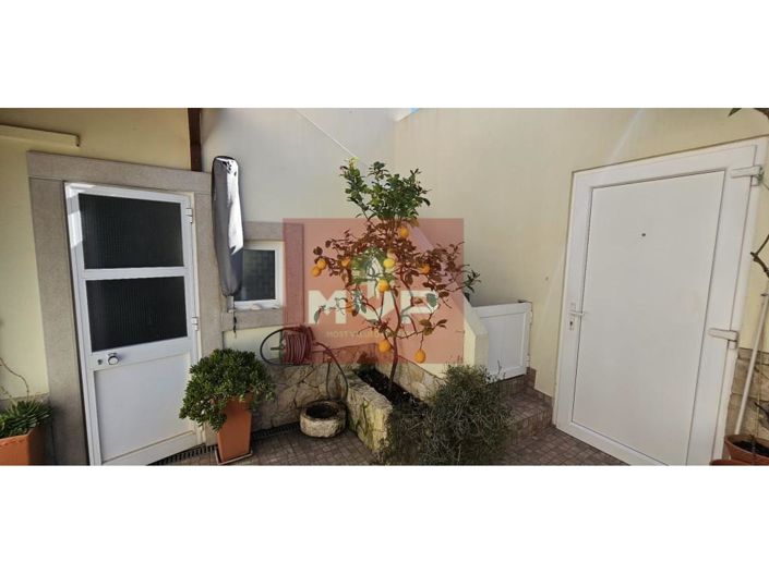 Image No.45-3 Bed House for sale