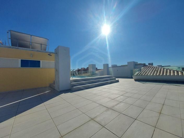 Image No.23-2 Bed Apartment for sale