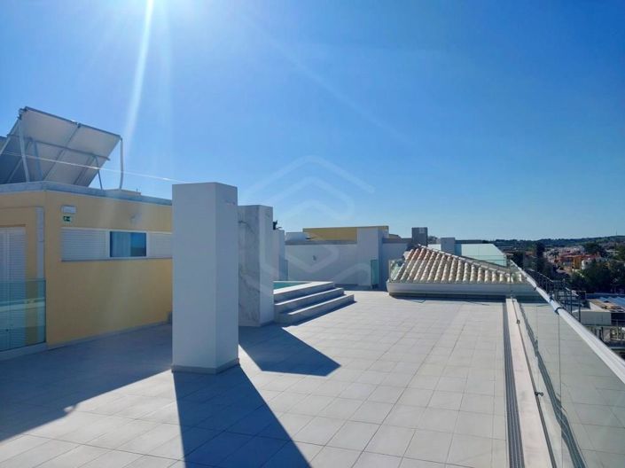 Image No.24-2 Bed Apartment for sale