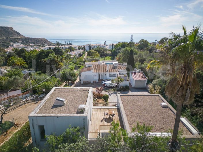 Image No.16-4 Bed House for sale