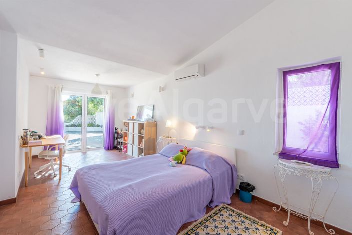 Image No.33-4 Bed House for sale