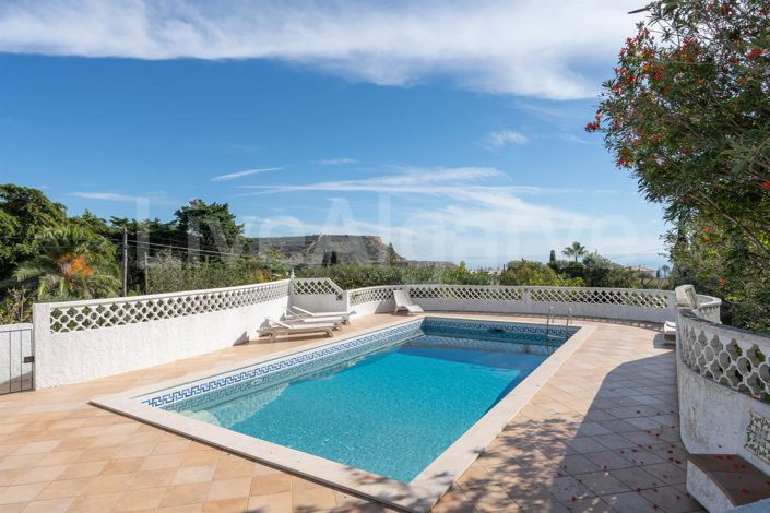 Image No.40-4 Bed House for sale