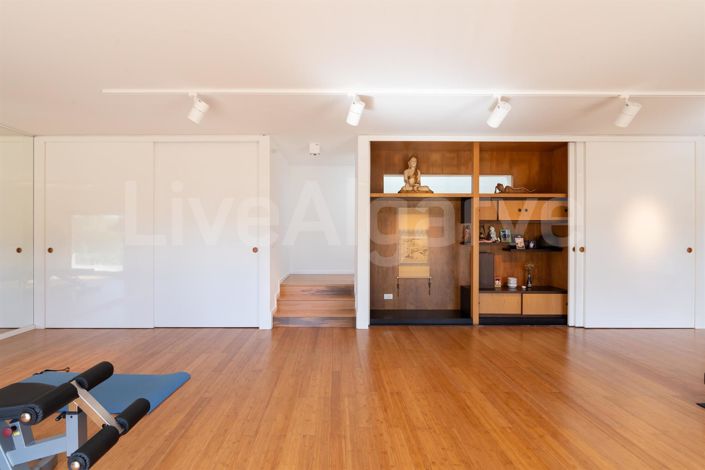 Image No.9-4 Bed House for sale