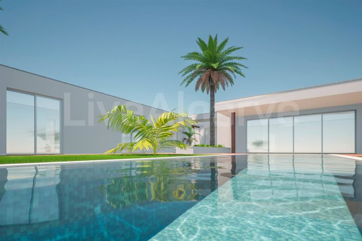 Image No.3-3 Bed House for sale