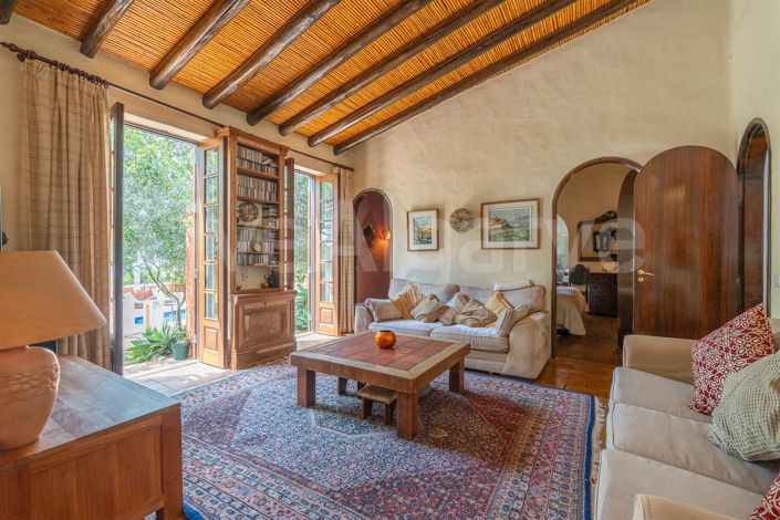 Image No.8-3 Bed House for sale