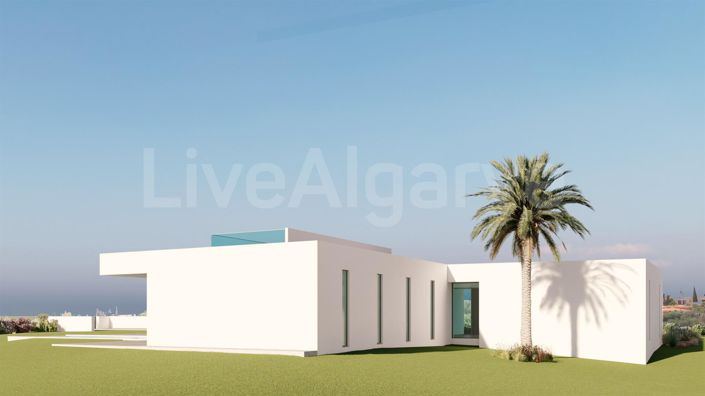 Image No.11-3 Bed House for sale