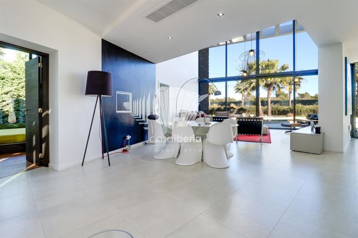 Image No.16-3 Bed House for sale