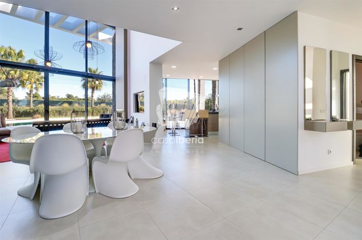 Image No.25-3 Bed House for sale