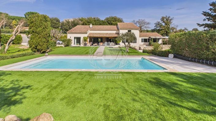 Image No.1-6 Bed House for sale