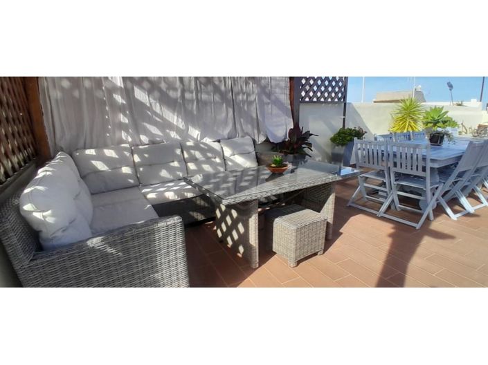 Image No.1-3 Bed House for sale