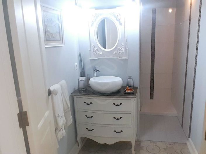 Image No.14-3 Bed House for sale