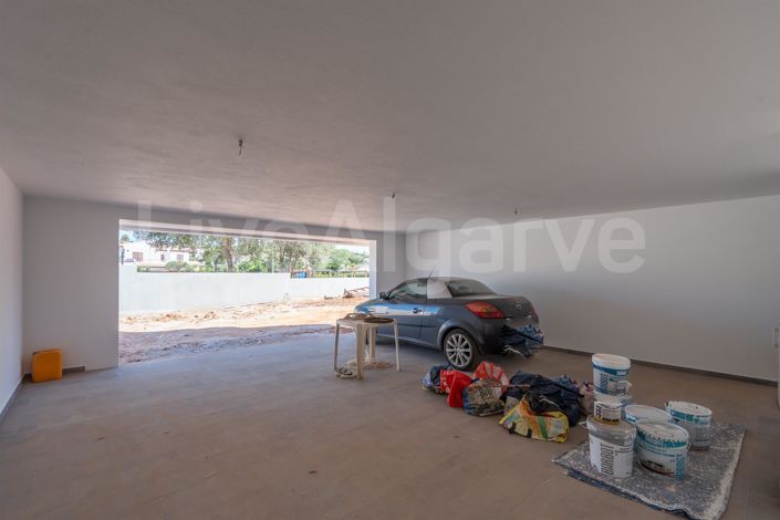 Image No.27-3 Bed House for sale