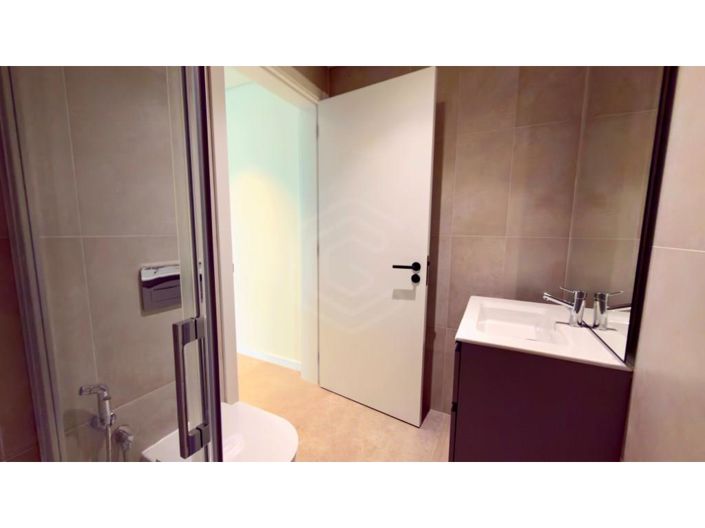 Image No.33-4 Bed House for sale