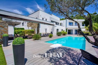 1 - Cavalaire-sur-Mer, House