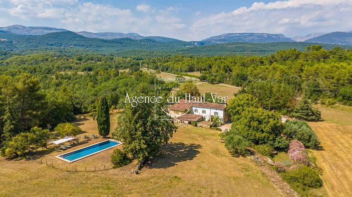Image No.1-4 Bed House for sale