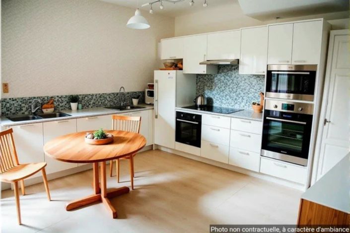 Image No.1-3 Bed House for sale