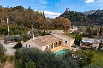 1 - Buis-les-Baronnies, House