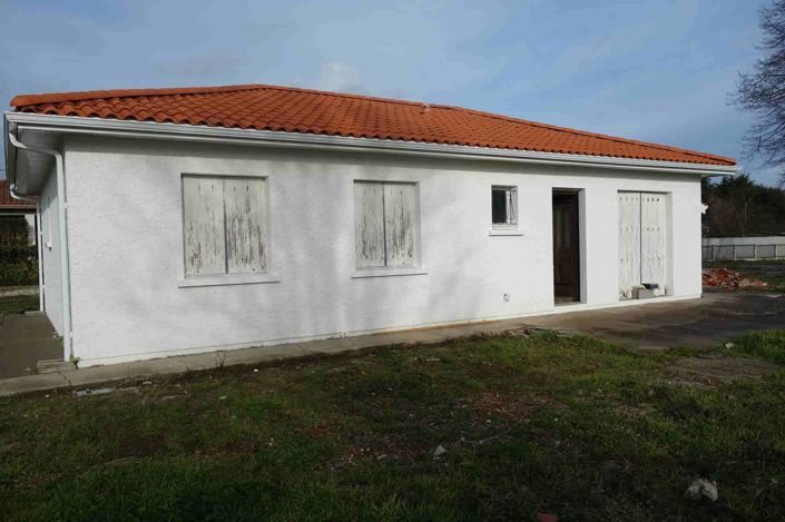 Image No.1-4 Bed House for sale